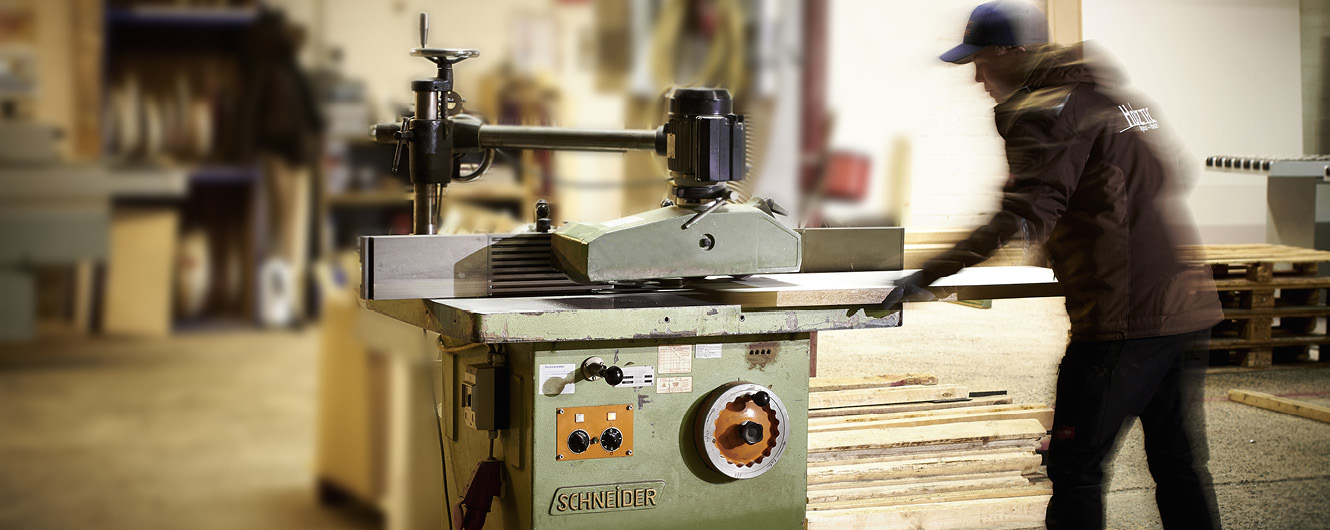 Zuschnitte von Holz, Holzwerkstoffen und Corian bei Holztec